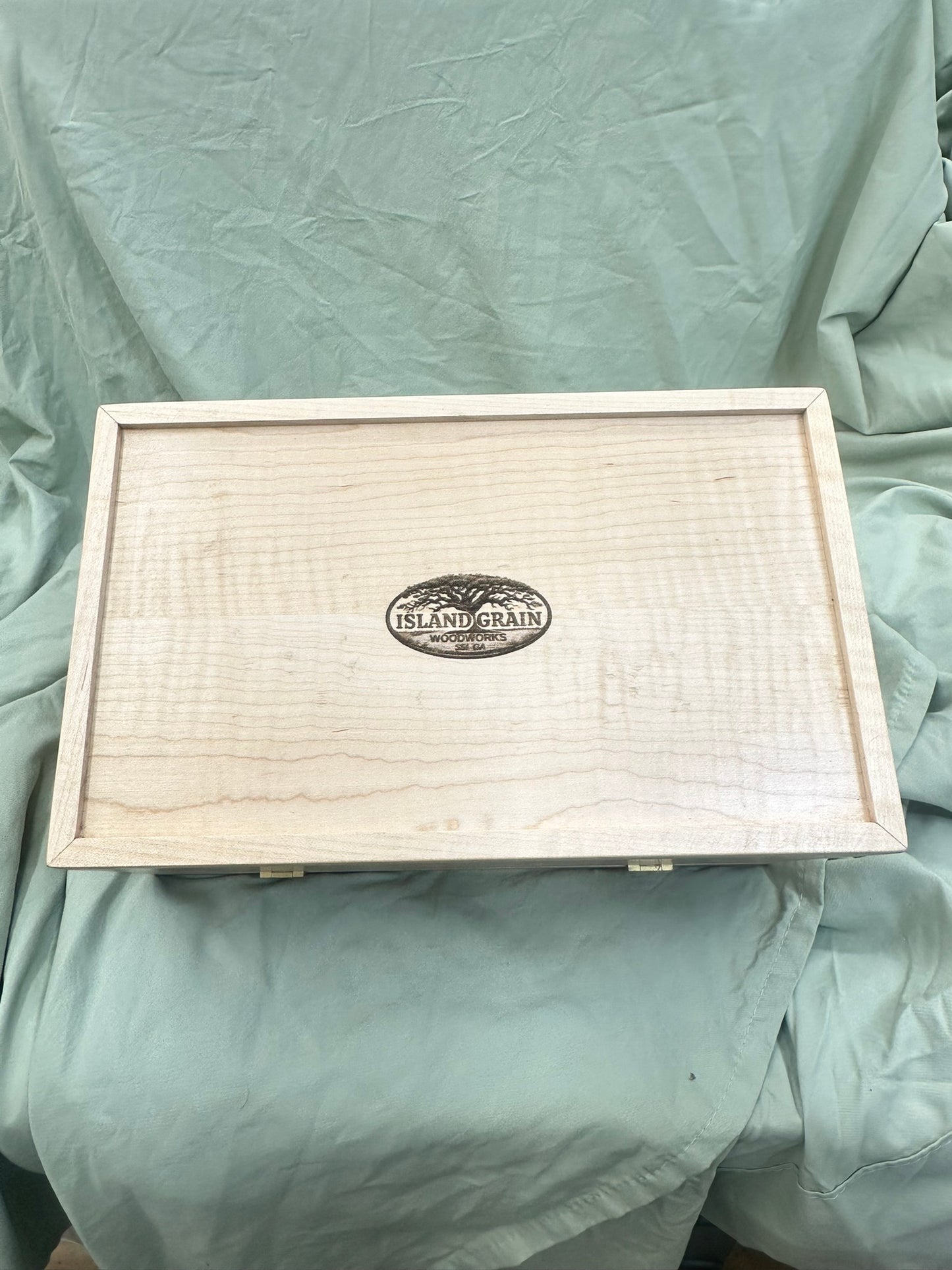 Moderately Figured Curly Maple Mitered Box | 11 x 6.75 x 5" with Domed Wenge Lid, Crown of Thorns Inlay, and Wenge Tray
